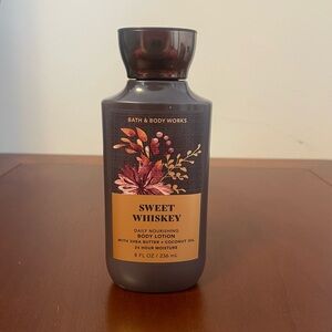 BATH & BODY WORKS “SWEET WHISKEY” DAILY LOTION Cream Moisturizer Amber Berries
